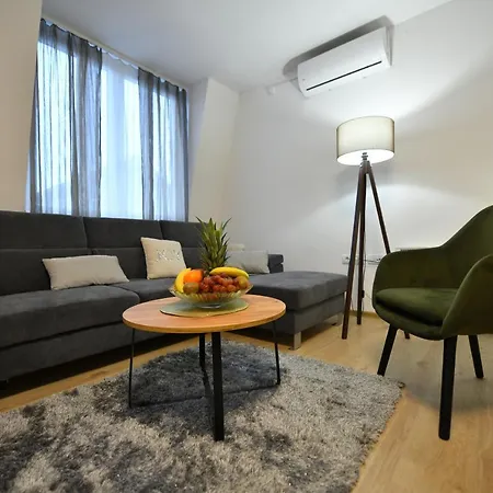 West In Apartament *