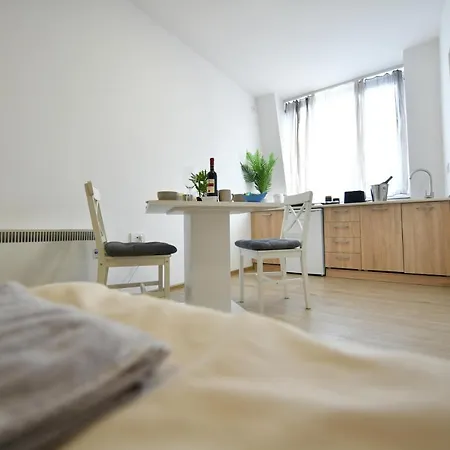 Apartament West In *