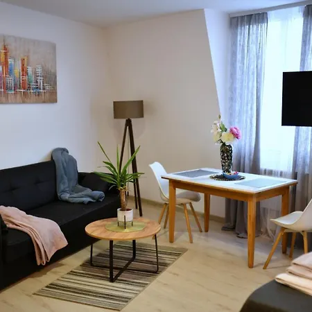 Apartament West In