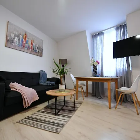Apartament West In *